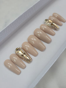 Dainty