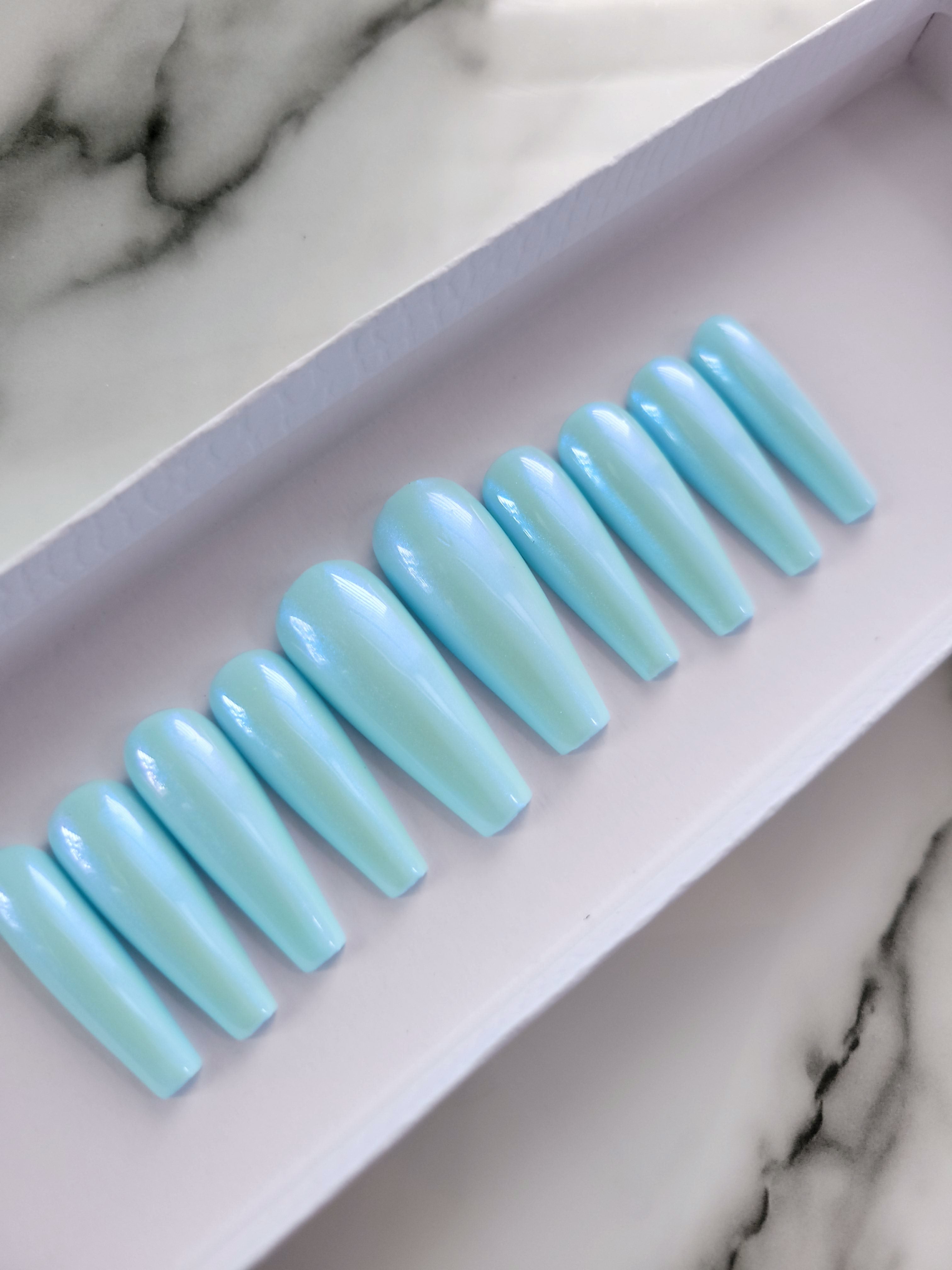 Blue pearl